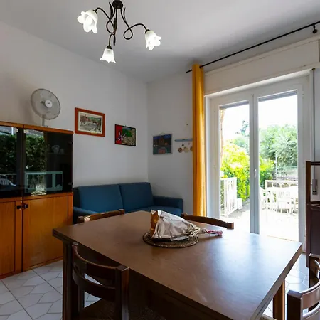 Lägenhet La Casa Di Sara Cipressa